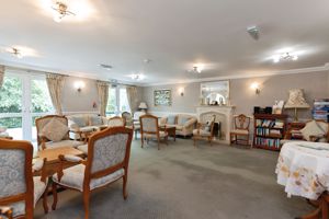 RESIDENTS LOUNGE- click for photo gallery